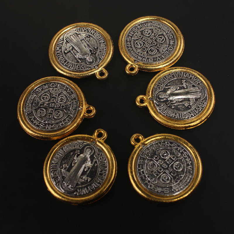 3D Printing Jewellery - Colgante de aleación de Saint Benedict